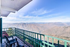 Trimurti Pine Valley