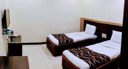 Hotel Shanti Home Room Type - Executive AC