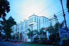 Corbett View Banquets and Resorts