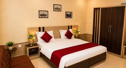 Central Hotel Room Type - Superior Double AC