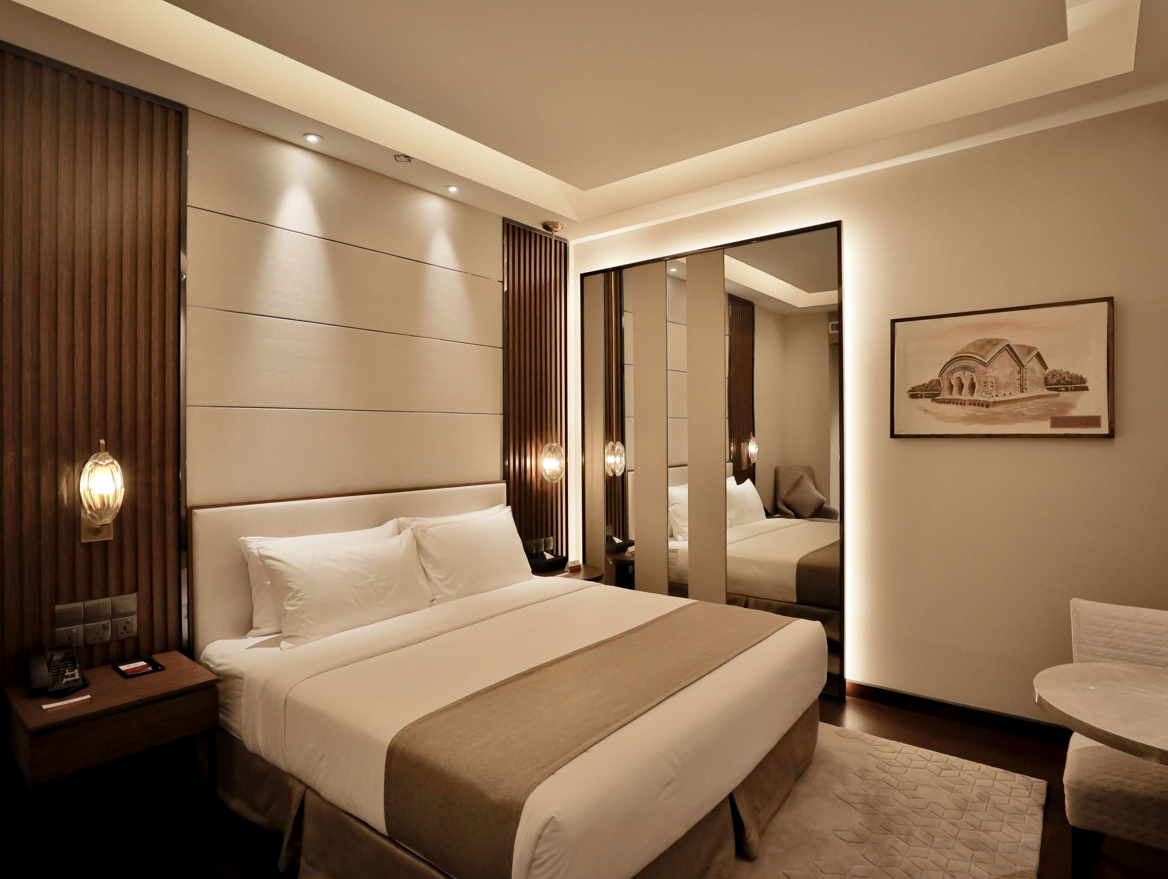 Best Western PLUS Runway - Tap to explore photos