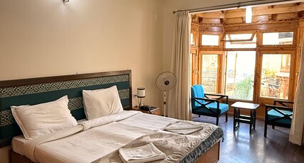 Hotel Glacier View Room Type - Deluxe Room