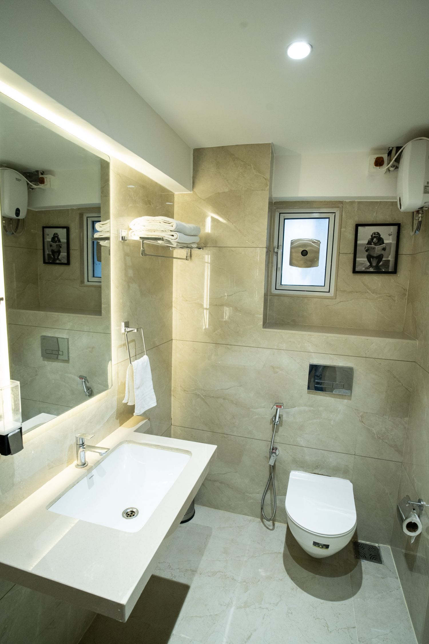 The Grand Murli Hotel, City Light Road - Tap to explore photos