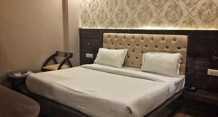 Hotel Jasmine Room Type - Premium Room