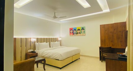 Grow Inn Room Type - Deluxe Room with balcony