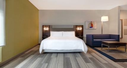 Holiday Inn Express & Suites GLENDALE DOWNTOWN Room Type - 1 King Bed Suite Mobility Accessible Roll In Shwr