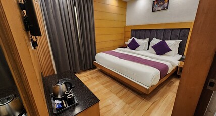 Perfectstayz Premium Mall Road Room Type - Standard Room