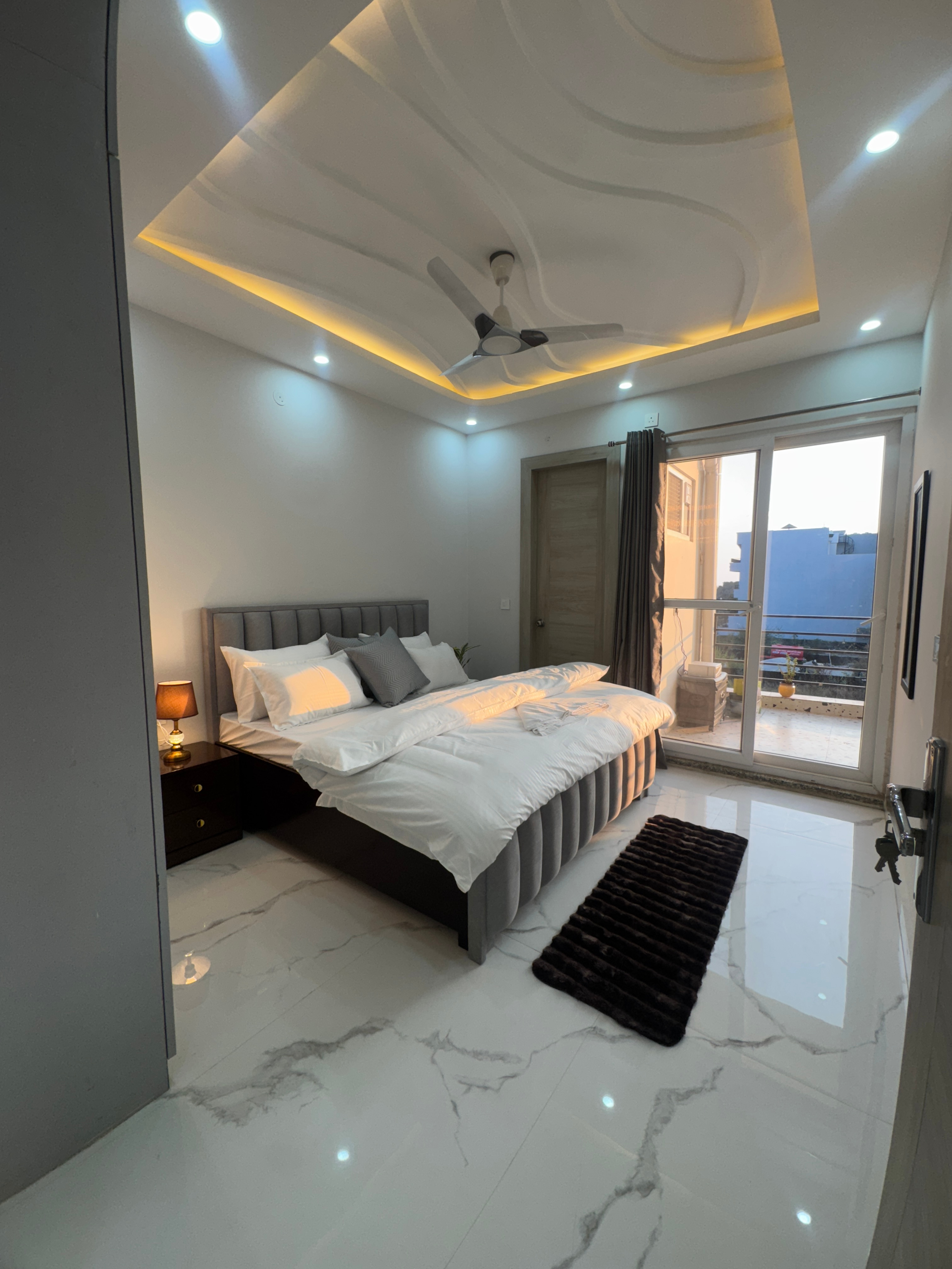 The Snugg Nest Luxury 4 BHK Apartment - Tap to explore photos