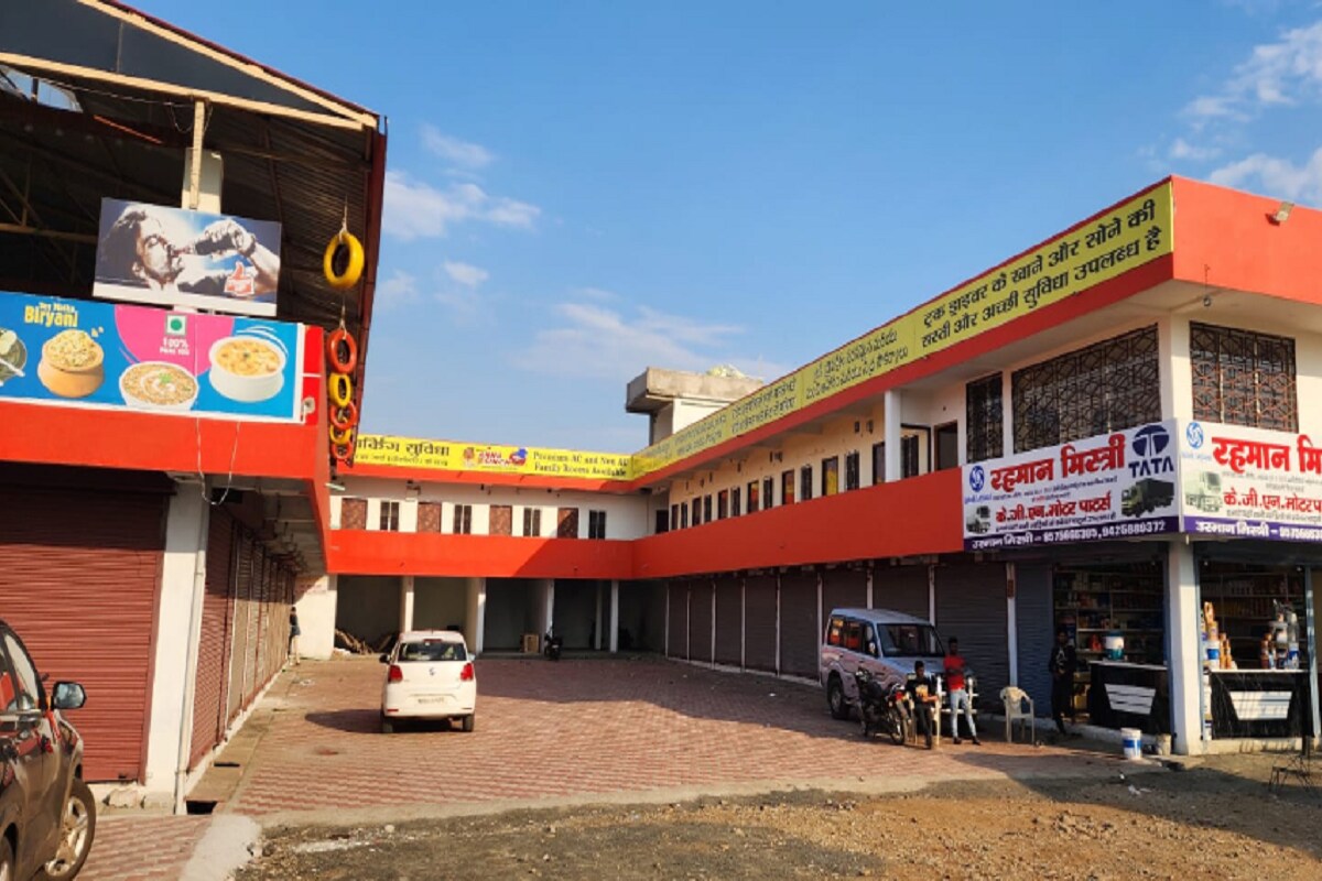 Anna Singh Highway Hotel and Restaurant - Tap to explore photos