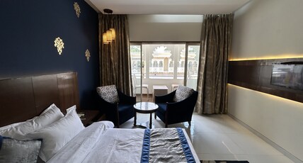 Hotel Gautam Room Type - Club with Balcony
