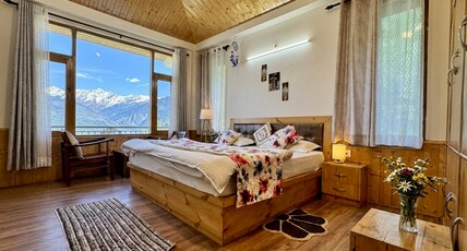 Nature's Retreat Manali Room Type - Premium room