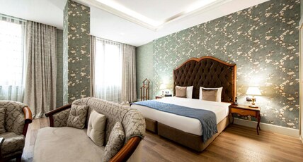Sapphire Inn Hotel Room Type - Executive Room