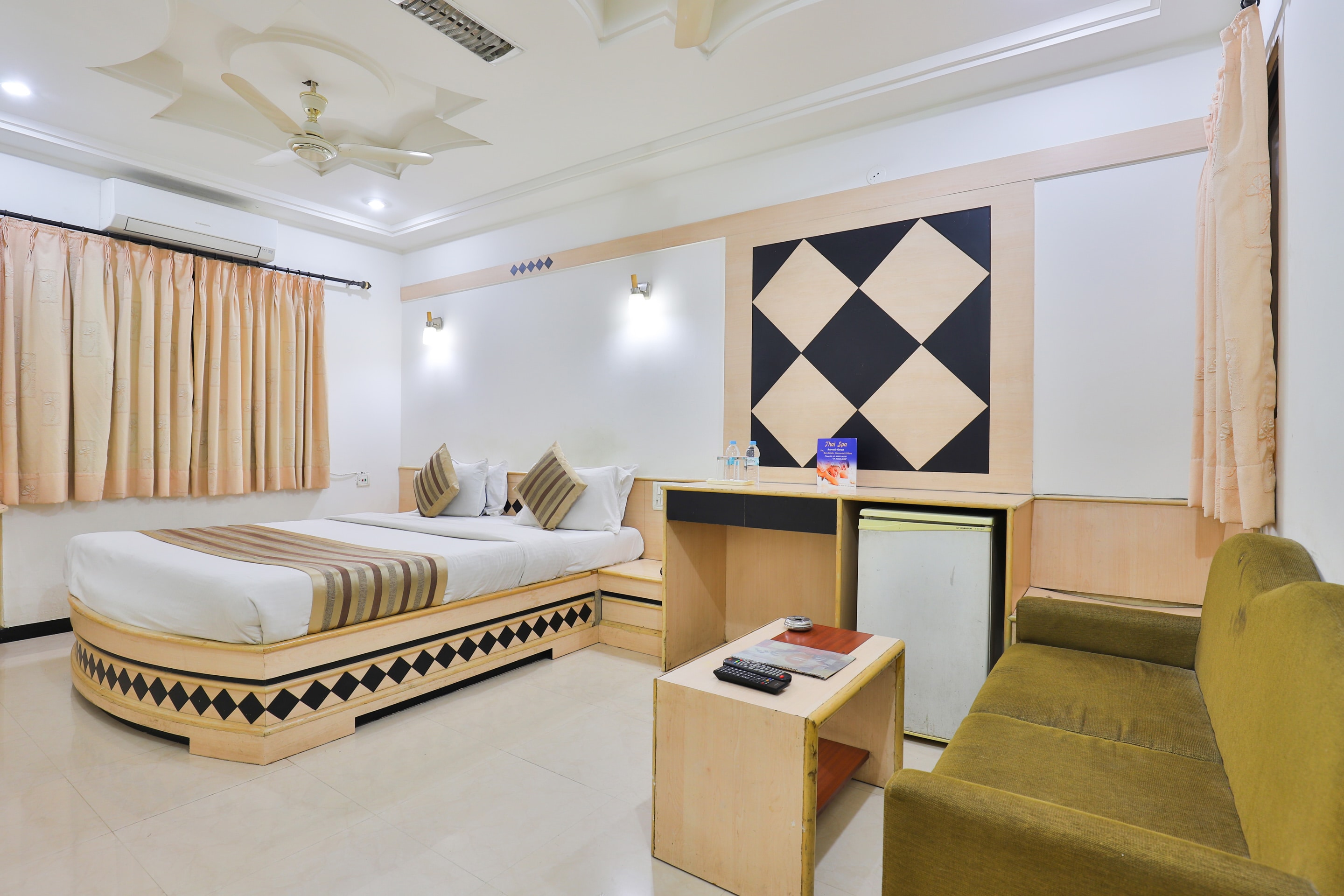 Hotel Ever Krishna - Tap to explore photos