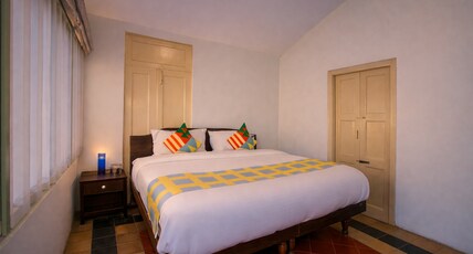 The Hill Crest Mussoorie - 500 mtr from Mall Road Room Type - Deluxe Room