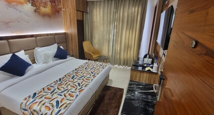 Travellers Hotel Room Type - Standard room
