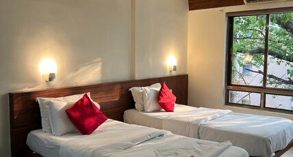 Hotel Samrat Room Type - Deluxe  TWIN AC Room
