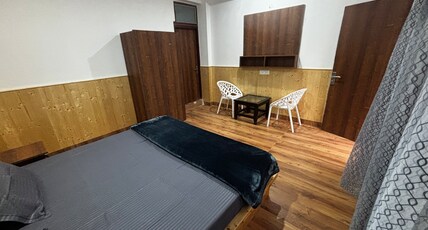 Pahadi paradise Room Type - Bedroom 2