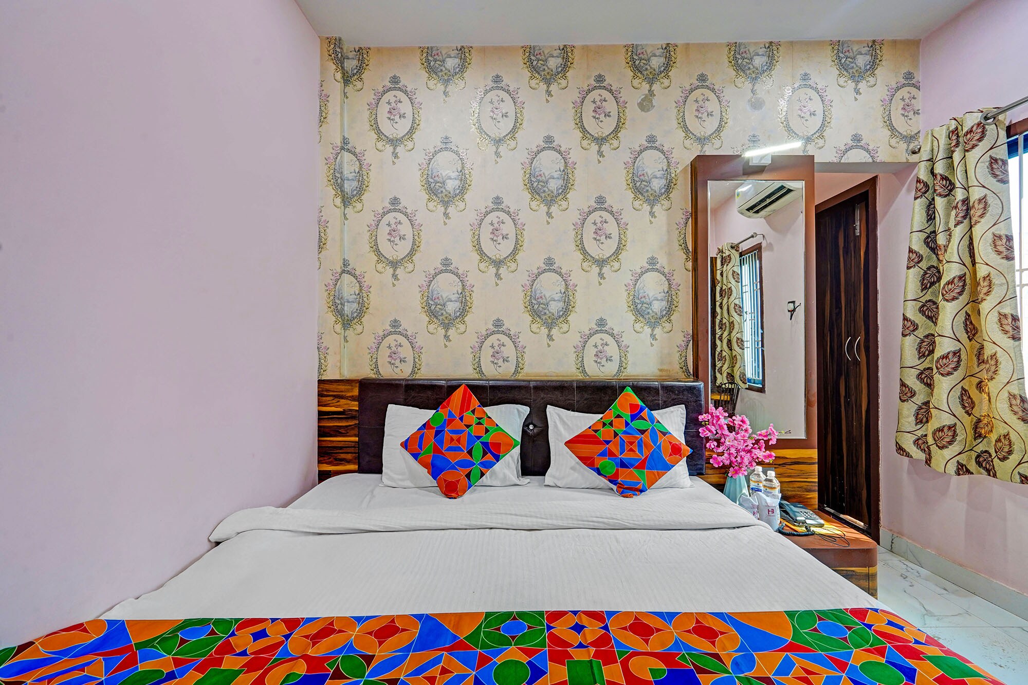 Via Bharat - Tap to explore photos