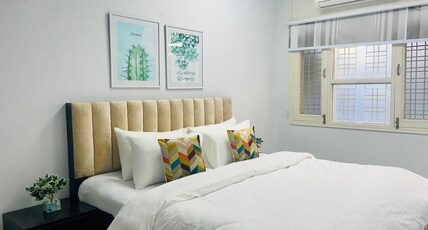BluO Classic 1BHK DLF Galleria Market Gym TT Bathtub Room Type - BluO Classic 1BHK DLF Galleria Market Gym TT Bathtub