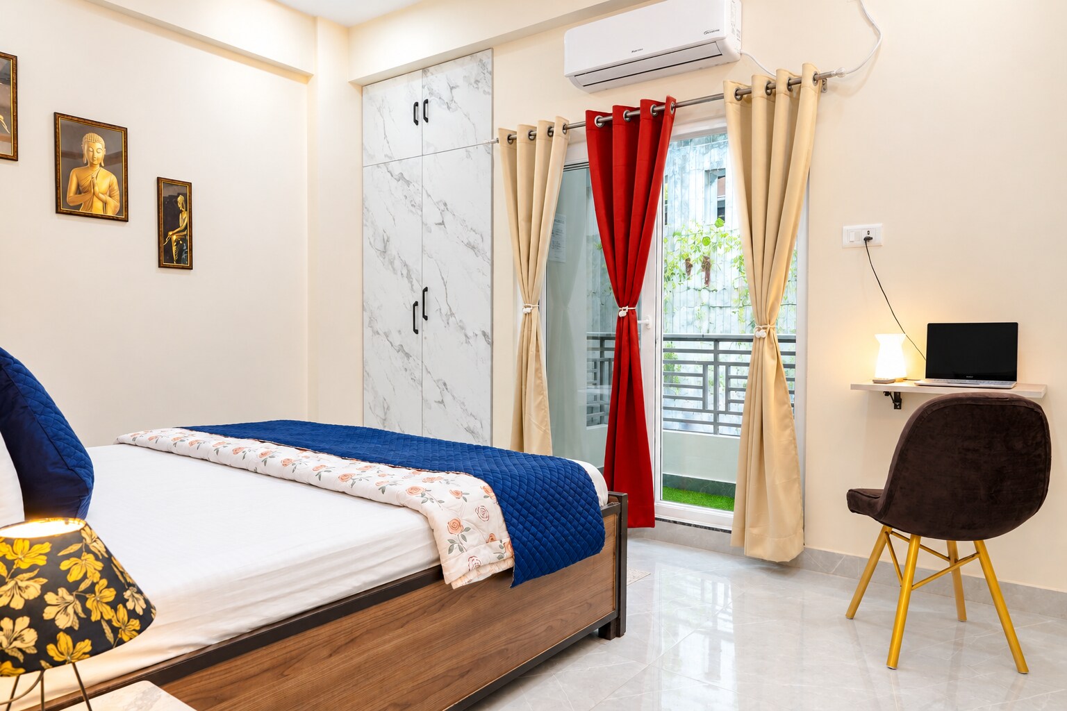 OneTree Nest | Entire 2BHK Praroh | Durgakund - Tap to explore photos