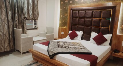 Hotel Grand Navjyoti Room Type - Deluxe Room Hotel Grand Navjyoti Room Type - Deluxe Room