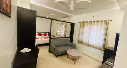 RAMDEV HOTEL LODGING Room Type - suite room non ac