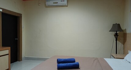 Hotel O Puri Homestay Room Type - Indonesia Deluxe Double