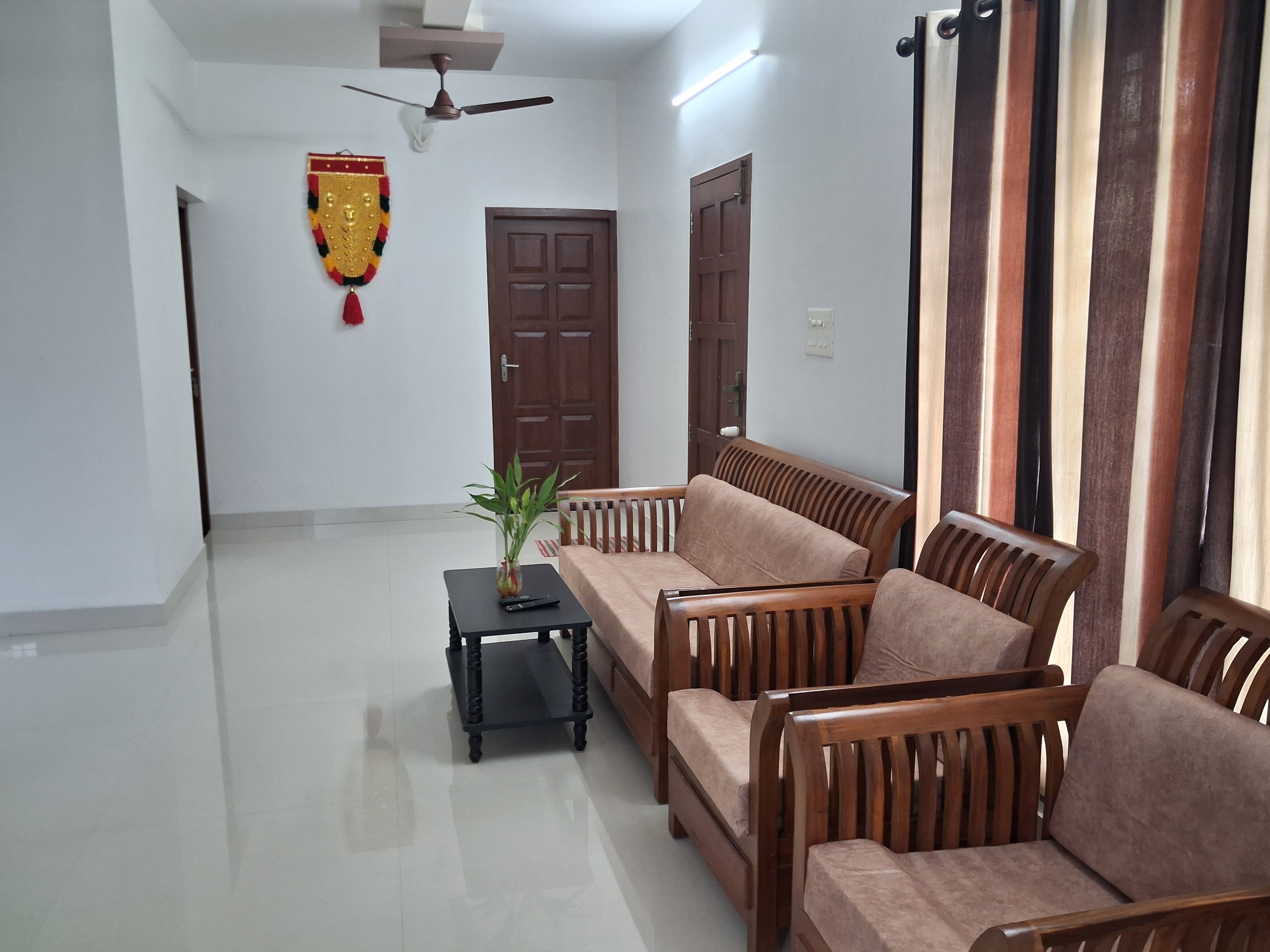 Eleeza Homestay - Tap to explore photos