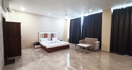 Hotel Emperor Paradise Room Type - Suite Room Hotel Emperor Paradise Room Type - Suite Room