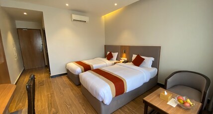 Landmark Narayani Room Type - Deluxe Twin Room