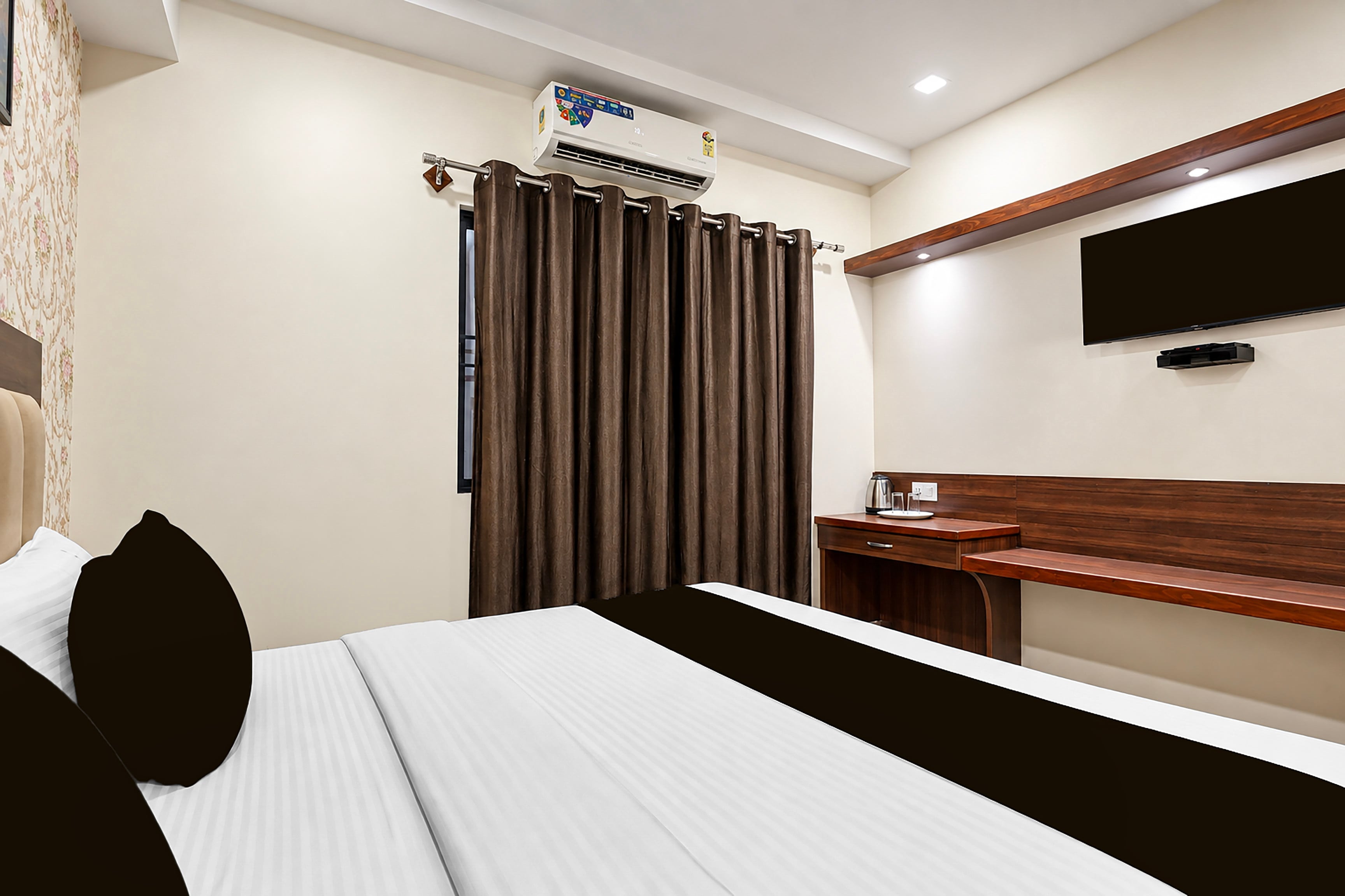 Super Townhouse JSS University Bus Stop RR Nagar Formerly Prime Bliss - Tap to explore photos