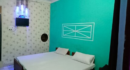 The Prayaraj House Room Type - Deluxe Room With Cooler