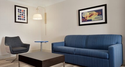 Holiday Inn Express Allen North - Event Center Room Type - 2 King Beds 1 Bedroom Suite