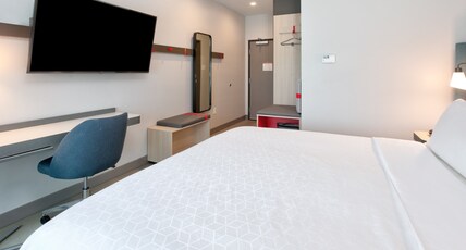 avid hotels AUSTIN  TECH RIDGE, an IHG hotel Room Type - 1 King Standard Comm Access