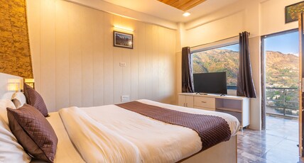 Lake Mount Bhimtal Room Type - Deluxe Room