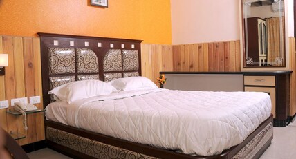 Sree Baalaaji Bhavan Room Type - Deluxe Non-AC