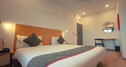 Hotel Signature Inn Room Type - Business Premium