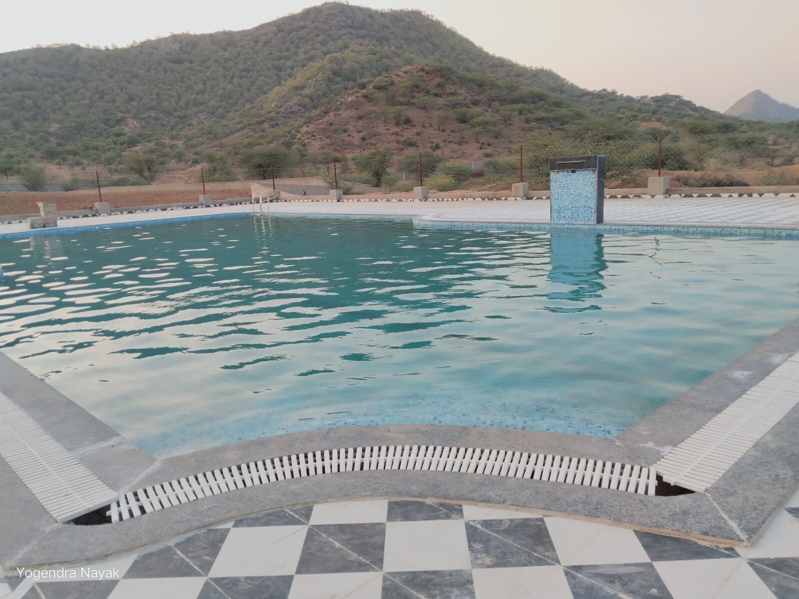 pushkar mountain valley - Tap to explore photos