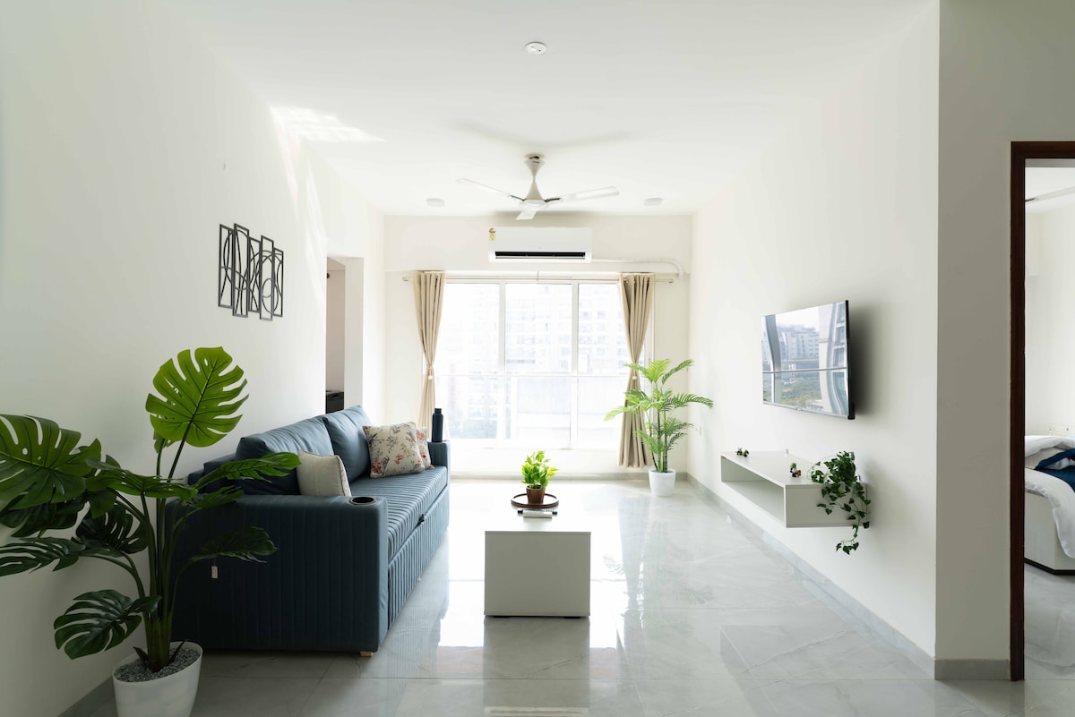 Sleek Spacious and Higher Floor 2BHK near BKC - Tap to explore photos