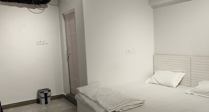 Ramayanika Homestay Room Type - Ultra Deluxe With AC 204