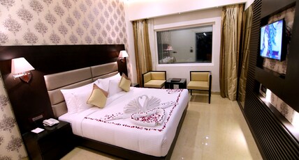 Udman Hotel, Haridwar Room Type - Deluxe Room City View