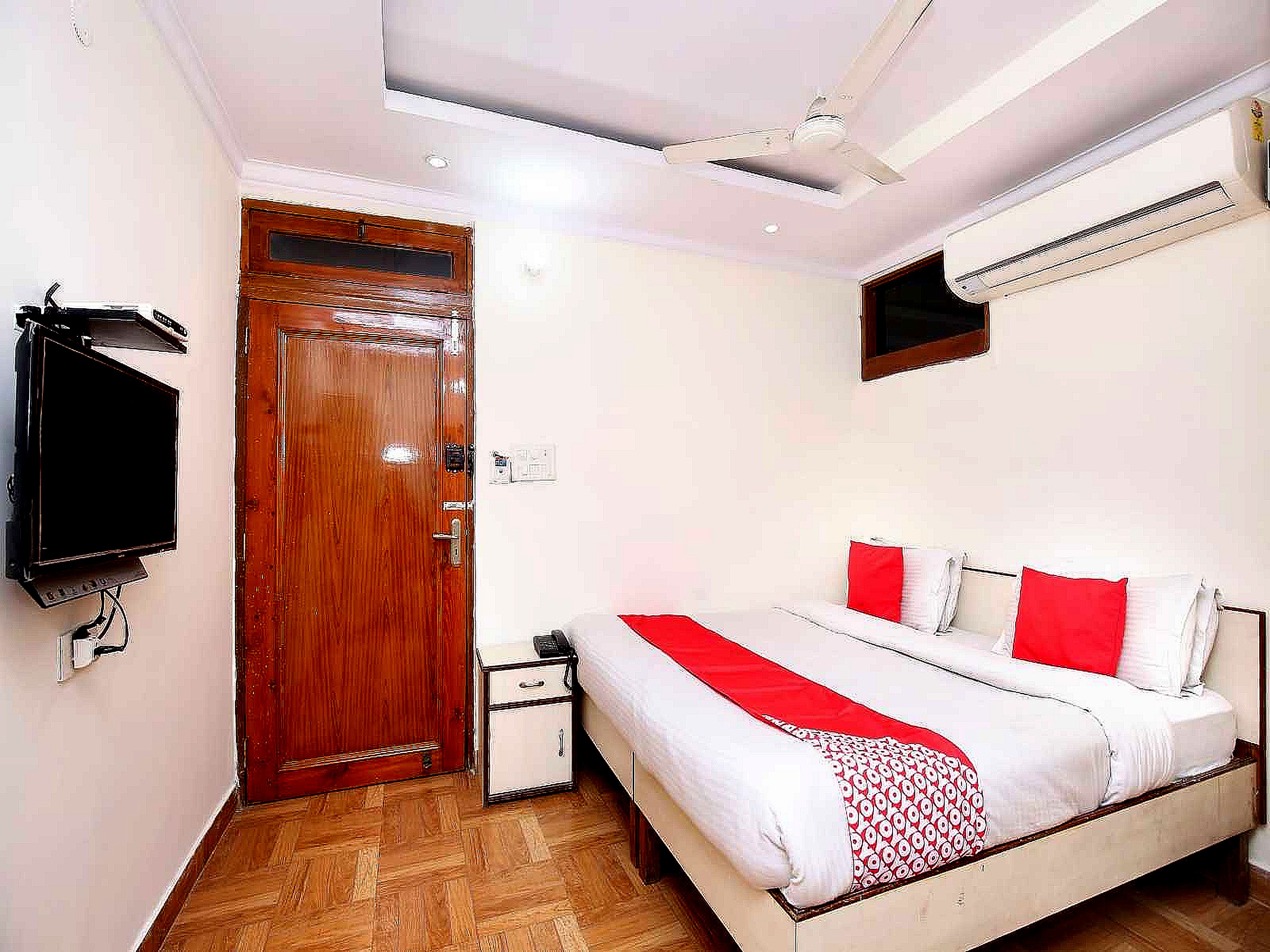 Hotel O Diamond - Tap to explore photos