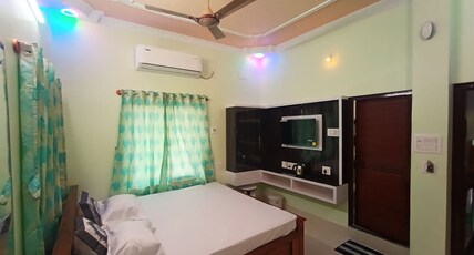NEW MOTIJHIL GUEST HOUSE Room Type - Deluxe Superior Room NEW MOTIJHIL GUEST HOUSE Room Type - Deluxe Superior Room