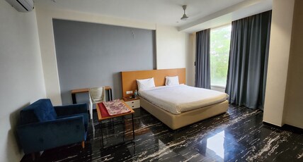 Hotel Radhika inn, Malegaon Room Type - PLATINUM ROOM Hotel Radhika inn, Malegaon Room Type - PLATINUM ROOM