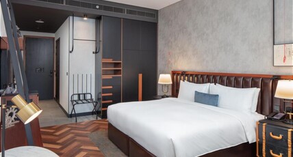 DoubleTree by Hilton Dubai M square Hotel & Residences Room Type - KING ACCESSIBLE GUEST ROOM