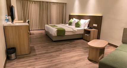 The Yellow Hotel by FESTIN Room Type - MINI SUIT ROOM (Terrace Access with temple View) The Yellow Hotel by FESTIN Room Type - MINI SUIT ROOM (Terrace Access with temple View)