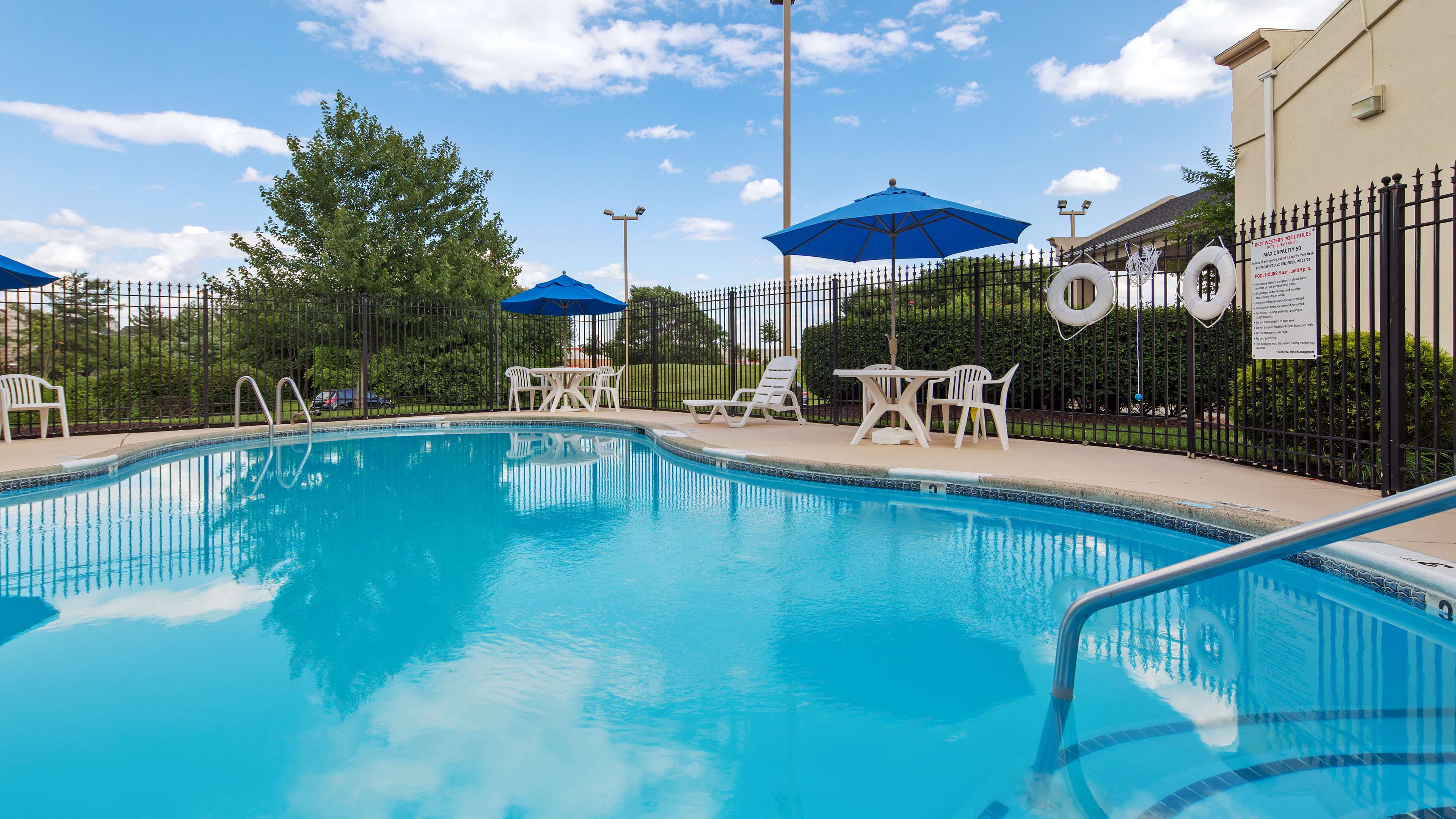 Best Western Historic Frederick - Tap to explore photos