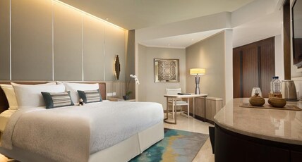 Conrad Bali Room Type - DELUXE GARDEN KING
