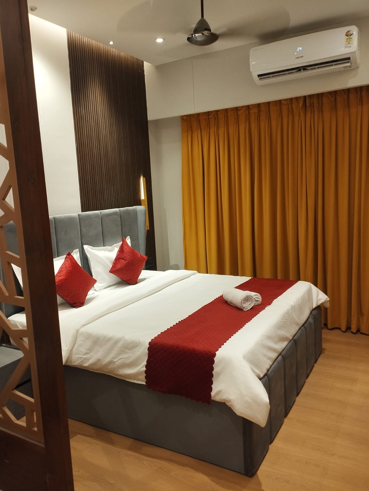 Loft Studios - Tap to explore photos