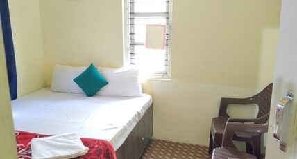3 Season Home Stay Room Type - 6 Members Room